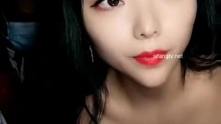 赛琳娜的黄金完整翻译版中文-直播 火辣身材的娜扎【沙滩上的贝壳酱】!