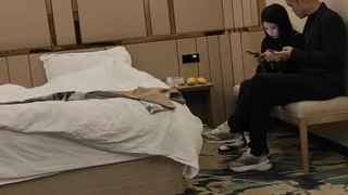 欧美日韩人妻激情-第一次与男友以外的男人在行使中车震!