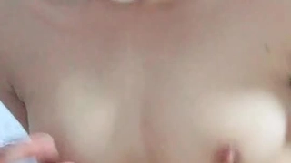 拖鞋家居日韩AV-白皙皮肤呆萌小姐姐！情趣耳朵抓屌吸吮！头套男怼着骚穴猛操，骑乘姿势打桩机，无套内射。